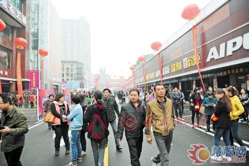 春节过后，很快就是3·15促销节点，长沙各大家居建材市场都在积极备战吸引消费者。