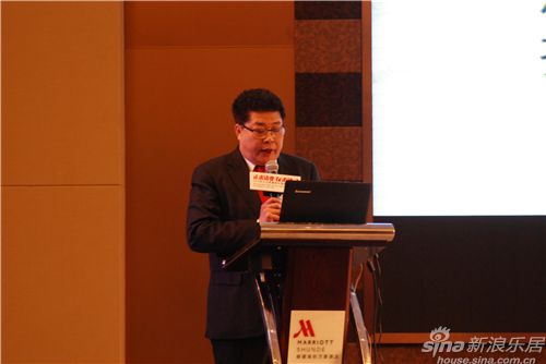 大自然家居(中国)有限公司董事兼高级顾问佘建彬致开幕辞