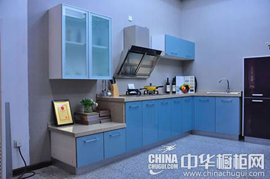 蓝色橱柜效果图