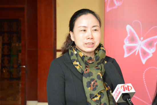 (变色龙余总接受采访)