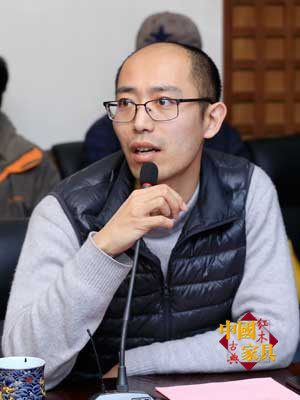 中央美术学院实验艺术学院副教授邬建安发言