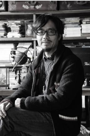 (著名设计师韦建先生)