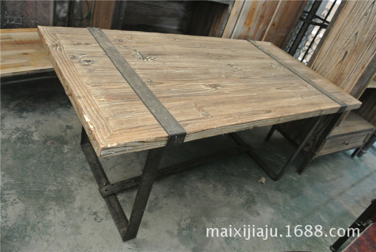 loft美式乡村铁艺创意个性复古外贸工业风实木家具带轮子储物桌子