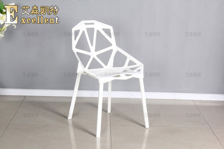 厂家批发简约现代塑料椅子几何镂空椅时尚餐椅户外休闲办公接待椅