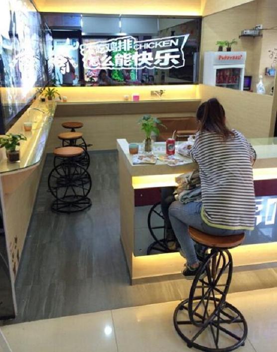 廖氏美式爆款铁艺个性餐椅 复古做旧可调节实木餐椅厂家批发
