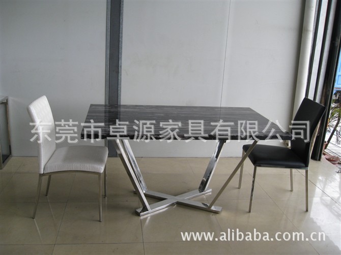 供应不锈钢架家具、桌类、不锈钢餐桌，大理石餐桌，ZY-B016