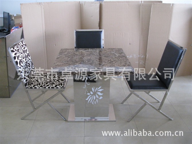 供应不锈钢架家具、桌类、不锈钢餐桌，大理石餐桌，ZY-B016