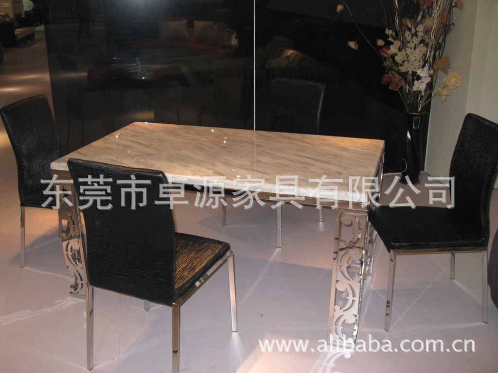 供应不锈钢架家具、桌类、不锈钢餐桌，大理石餐桌，ZY-B016