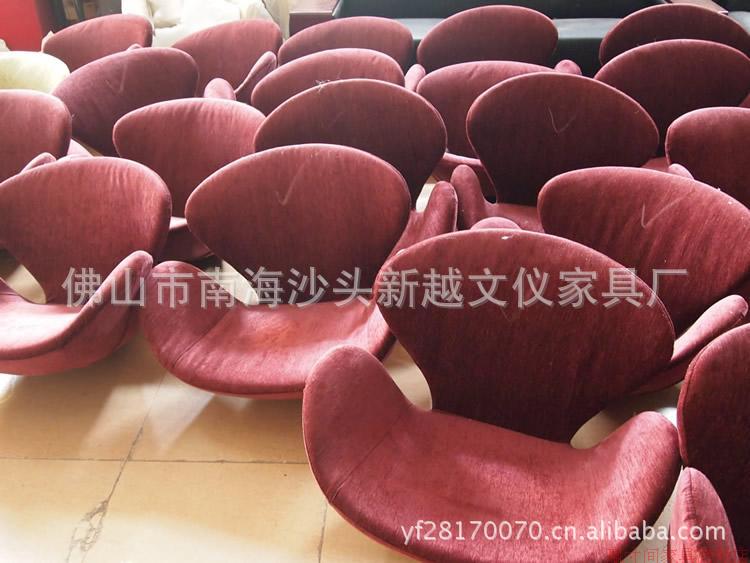 精品展示定型海绵天鹅椅 设计师家具 个性家具设计 商场休闲椅